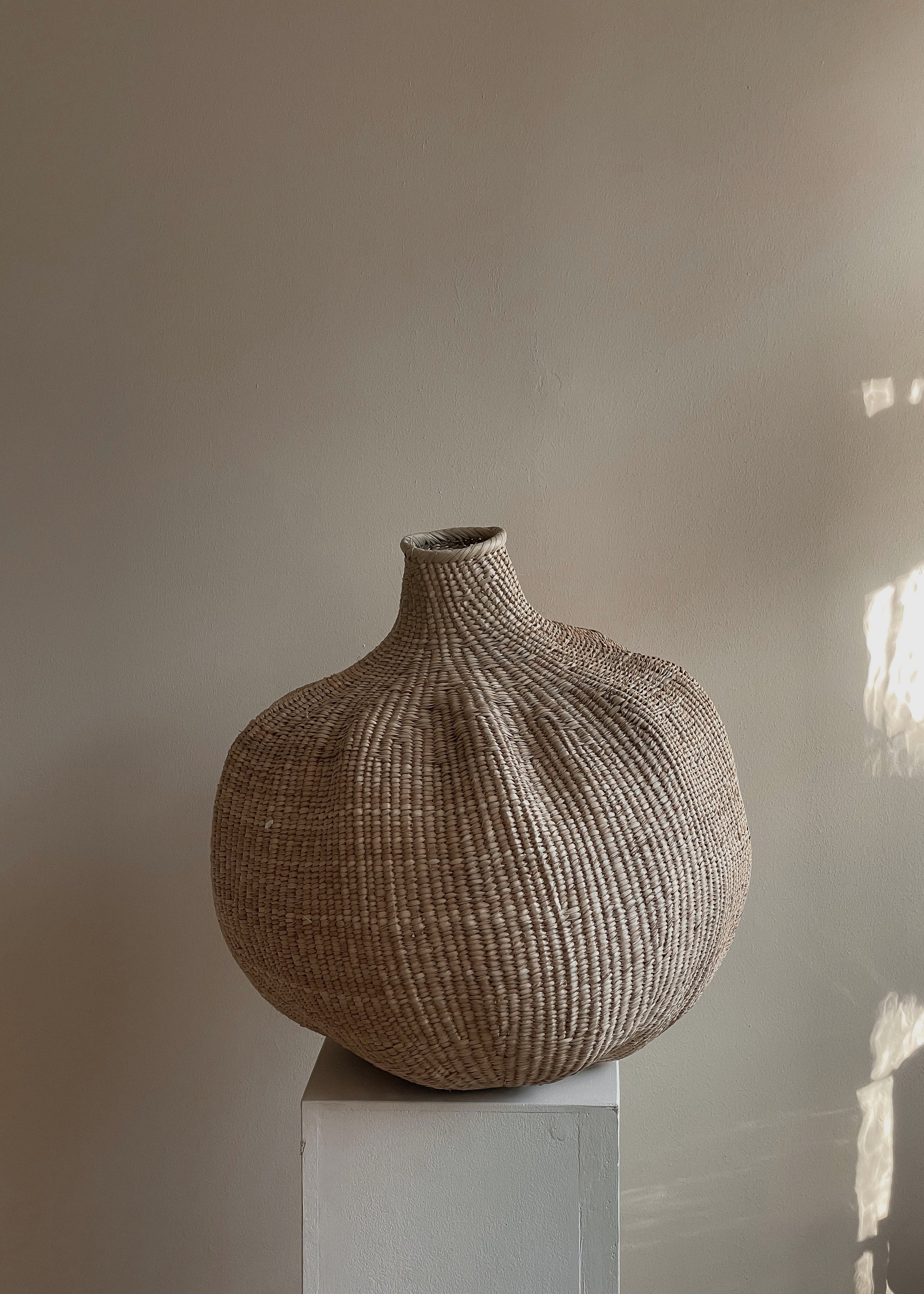 The garlic gourd, handmade woven art