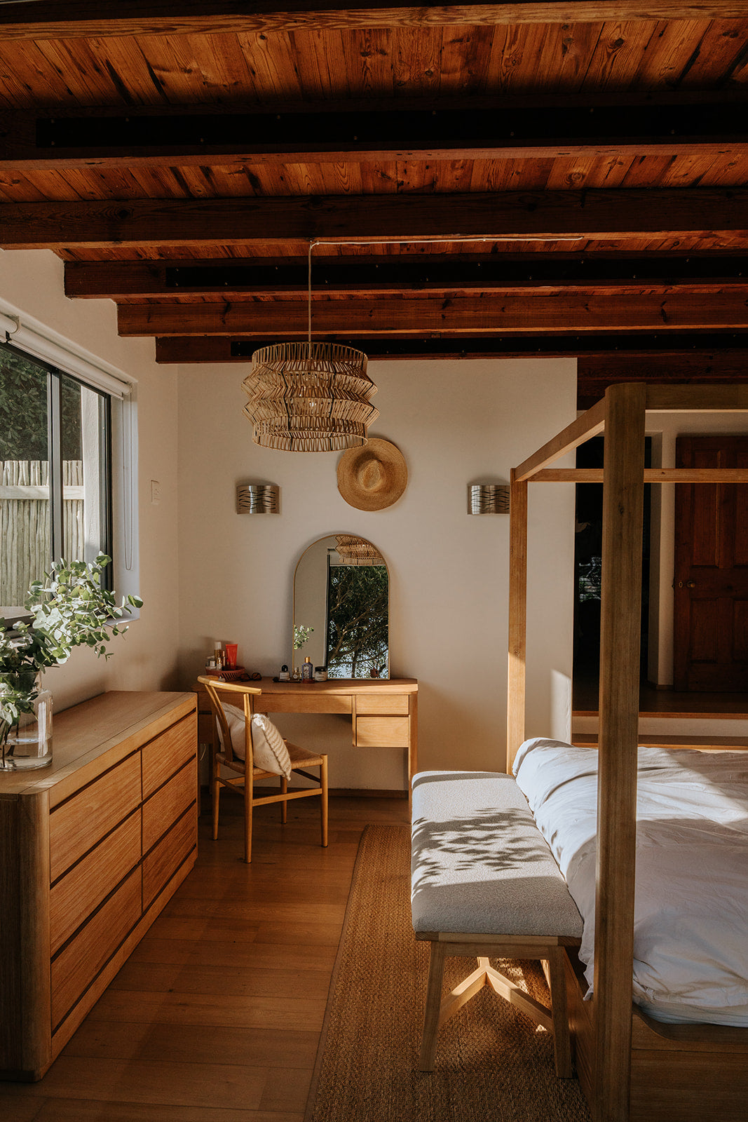 crates_of_beauty_rattan_pendant_safari_woven