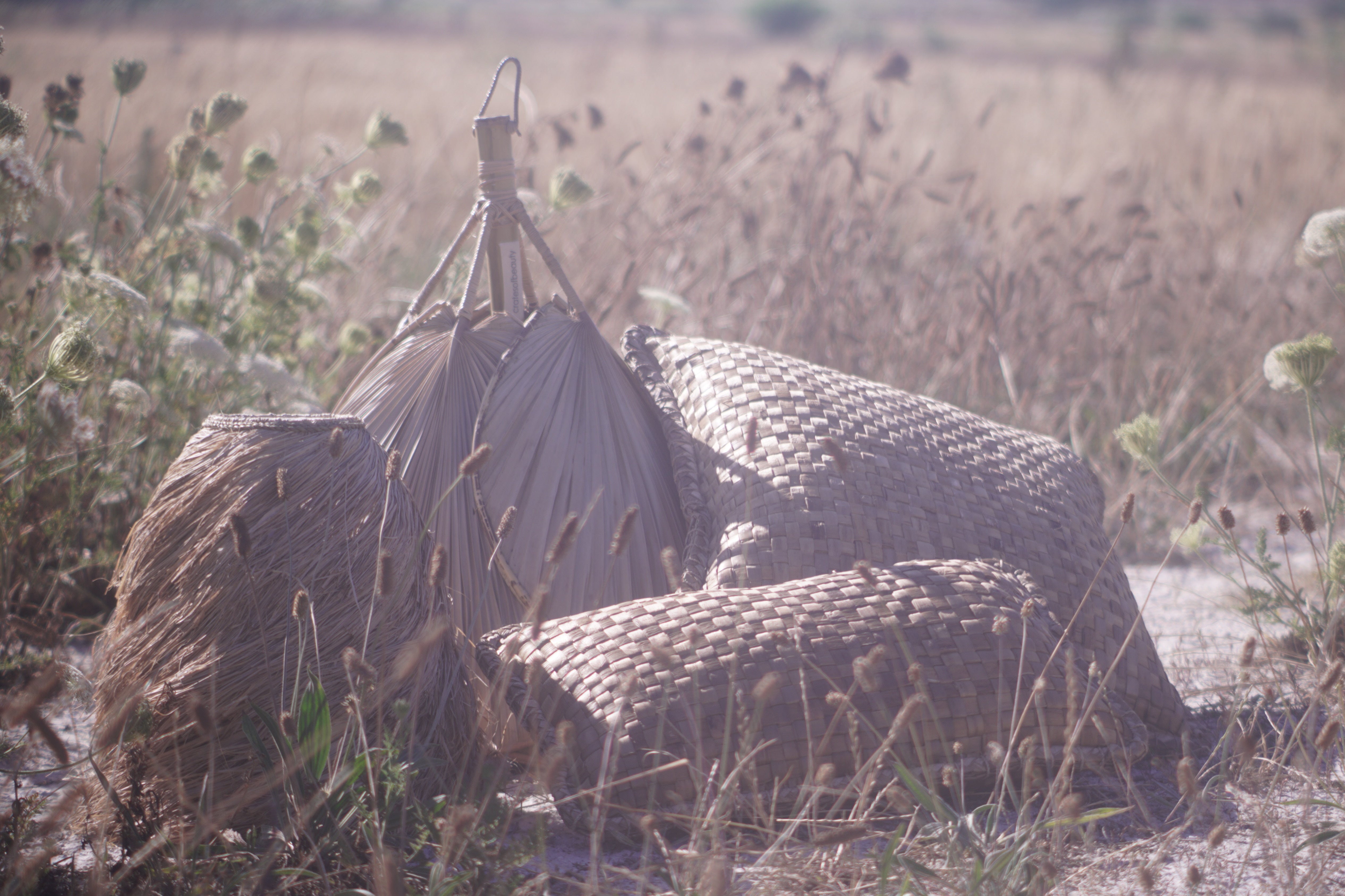 Crispy woven cushions
